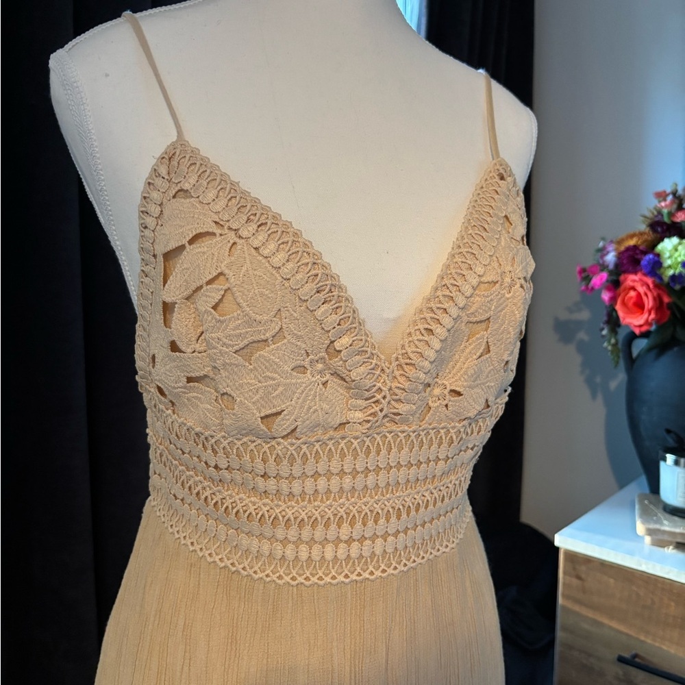 Beige Crochet Lace Dress - Picture 2 of 6